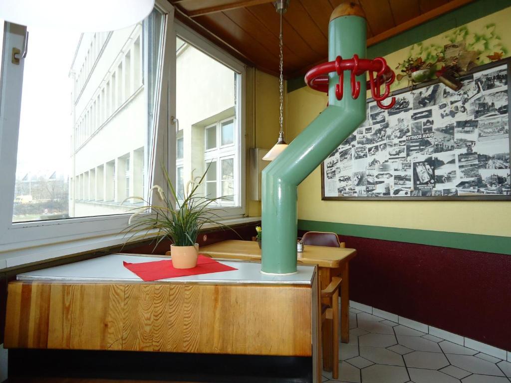 Motel Und Rasthof Avus Berlijn